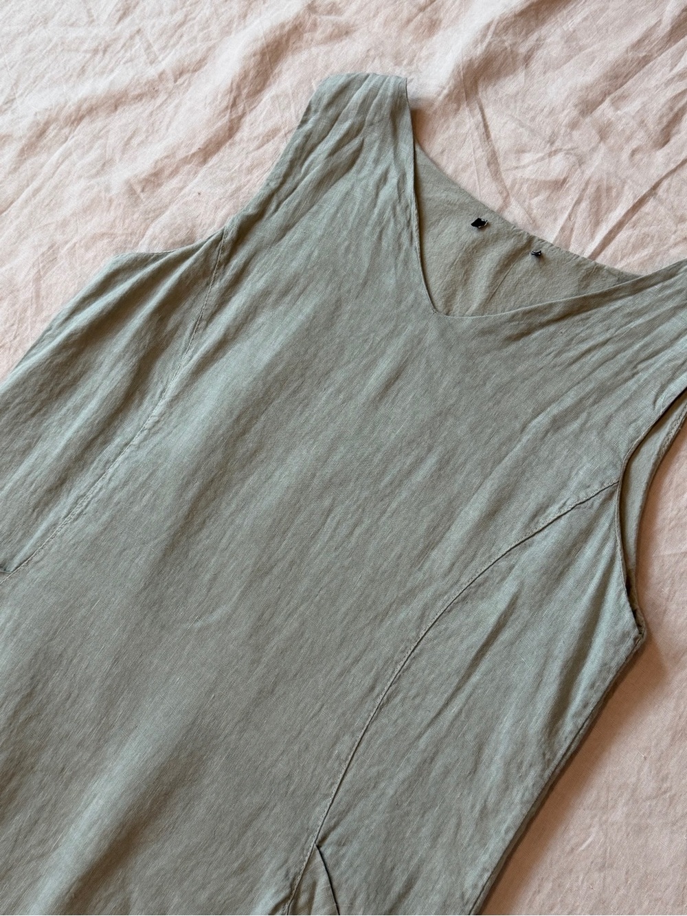 100% linen V-Neck Linen Shift Dress in dusty Sage medium to large - Picture 8 of 12